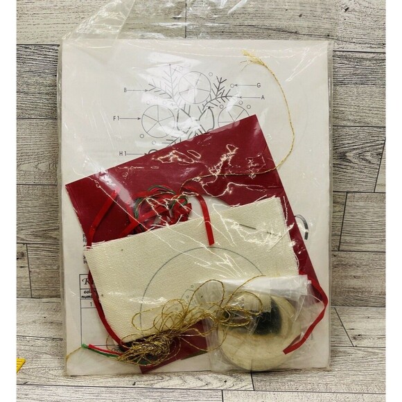 Christmas Mini Ribbon Embroidery KIT Red Roses Beginner Craft USA 6"  Cottage - Picture 3 of 7